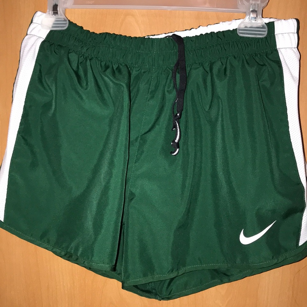Nike women’s running shorts